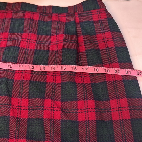 Vintage Pendleton Lindsay Tartan Plaid 100% Wool Skirt Red & Green USA Size 18 - Picture 17 of 17